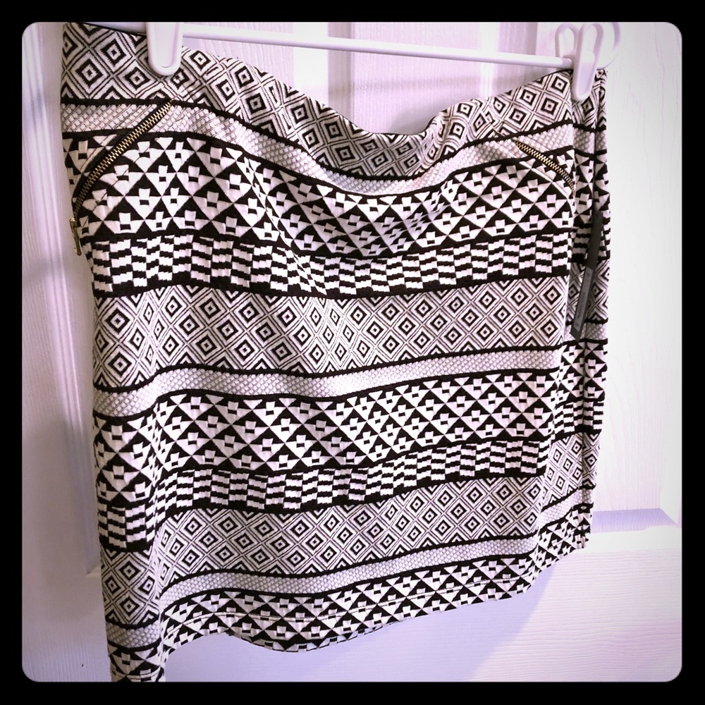 NWT Aztec Print Mini Skirt
